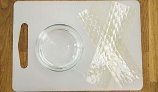mettere a mollo in acqua la colla di pesce mettere a mollo in acqua la colla di pesce
