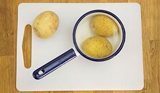 bollire le patate con la buccia bollire le patate con la buccia
