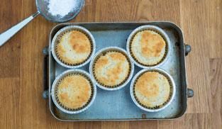 servire i muffin al cocco ancora tiepidi