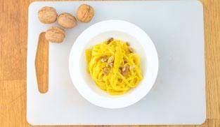 servire la pasta con le noci ancora calda servire la pasta con le noci ancora calda