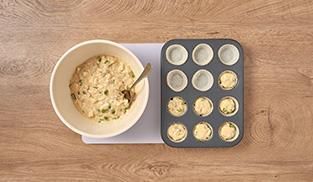 Mini Muffin con Bel Paese, guanciale, fave e timo Mini Muffin con Bel Paese, guanciale, fave e timo
