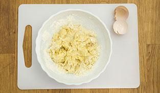 impastare bene il composto impastare bene il composto