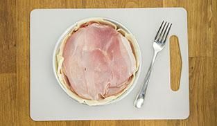ricoprire con un altro strato di prosciutto cotto ricoprire con un altro strato di prosciutto cotto