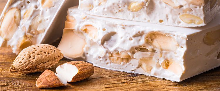 Come fare il torrone in casa Come fare il torrone in casa