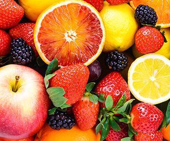 Un piatto di frutta come un cielo stellato